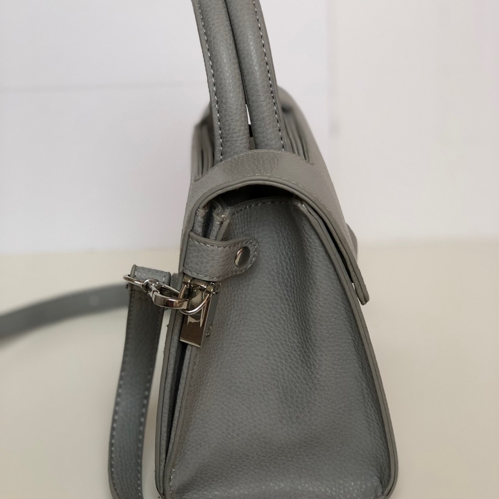 Cute Crossbody - Picture 4 of 8